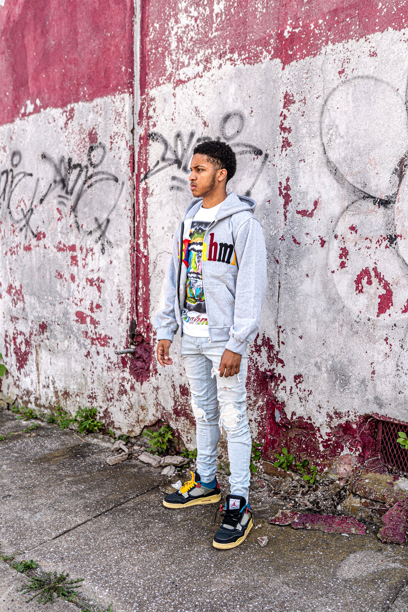 Nonahmi Embroidery Hoodie