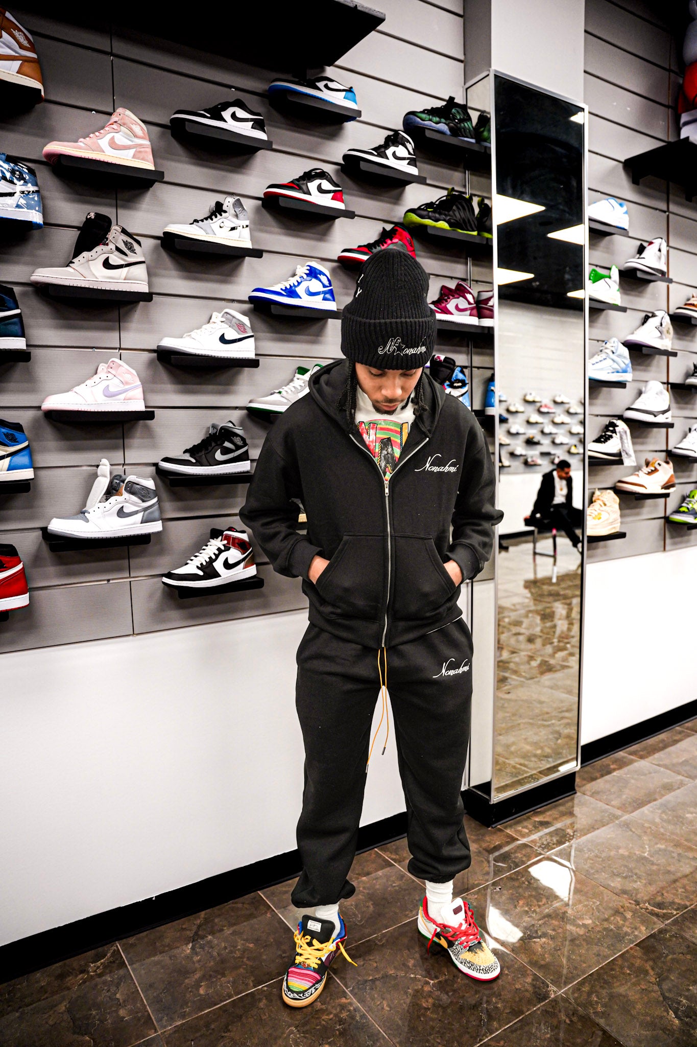 Essential Sweatsuit in black