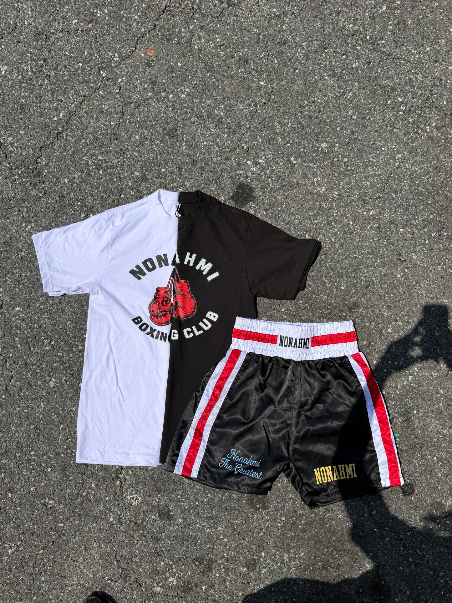 Nonahmi Boxing Club set in black
