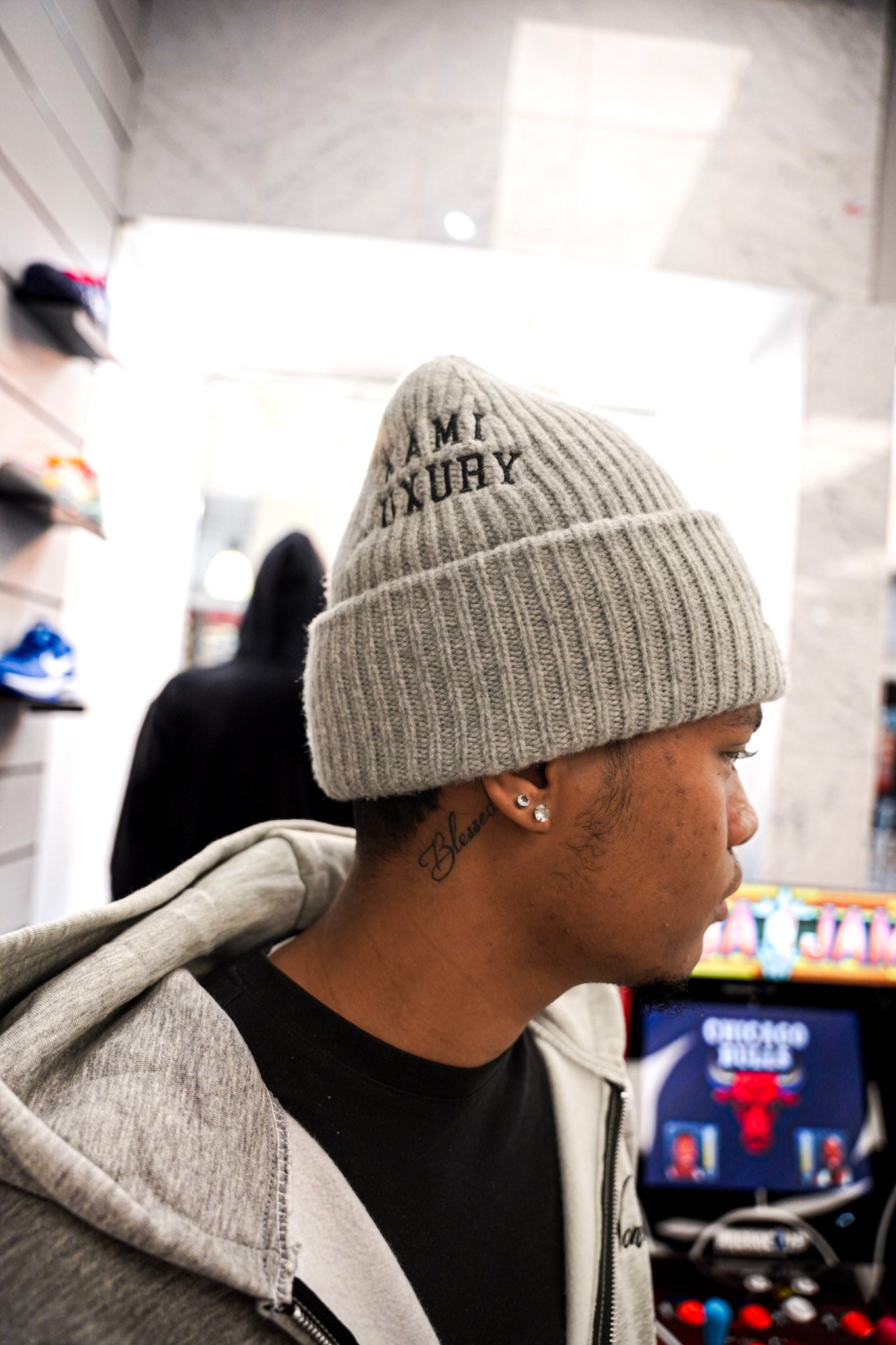 Nonahmi Luxury beanie